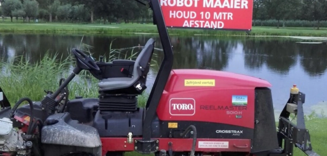 Nieuwe onbemande GPS Fairwaymaaier in de baan