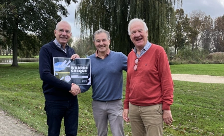 Geslaagde oktoberverkoop levert €1.500 op voor Stichting Leergeld Hollandse IJssel